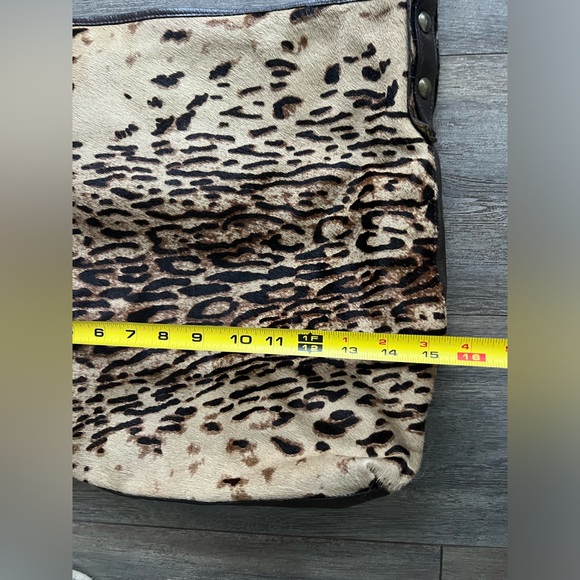 Garnett Hill Animal Print Leather Bag - Sold out - Picture 7 of 11
